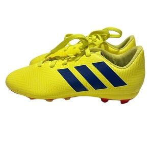 Adidas Nemeziz Kids Neon Yellow Soccer Shoes Cleats 1 junior NWOT